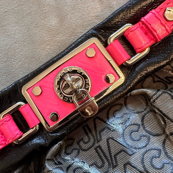 Marc Jacobs - Gray and Hot Pink Purse - Picture 4 of 7